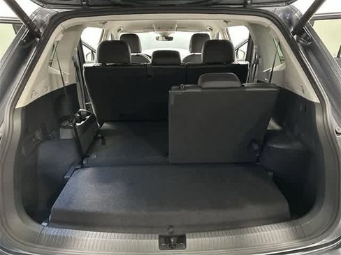Certified 2024 Volkswagen Tiguan SE image 25