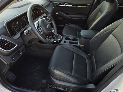 Certified 2025 Kia Seltos SX image 21