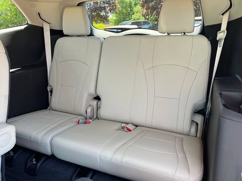 Used 2019 Buick Enclave Premium w/ Trailering Package, 5000 lbs. AWD/4WD image 6