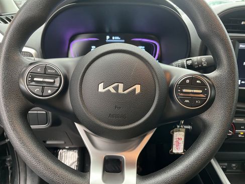 Used 2025 Kia Soul LX w/ LX Technology Package image 28