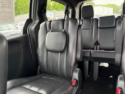Used 2014 Dodge Grand Caravan R/T w/ Safety Sphere Group FWD image 12