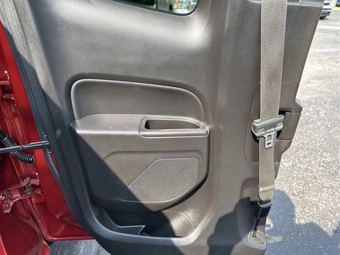 Used 2016 Chevrolet Colorado W/T w/ WT Convenience Package AWD/4WD image 11