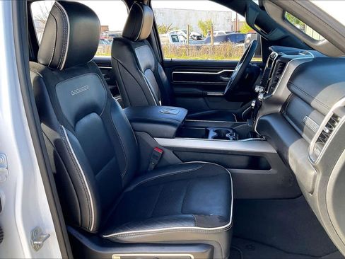 Used 2025 RAM 1500 Laramie image 9