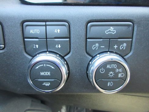 New 2026 GMC Sierra 2500 SLE w/ SLE Value Package; AWD/4WD image 18