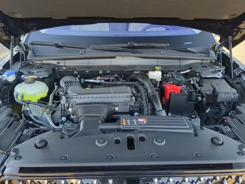 New 2026 Lincoln Nautilus Premier AWD/4WD image 24
