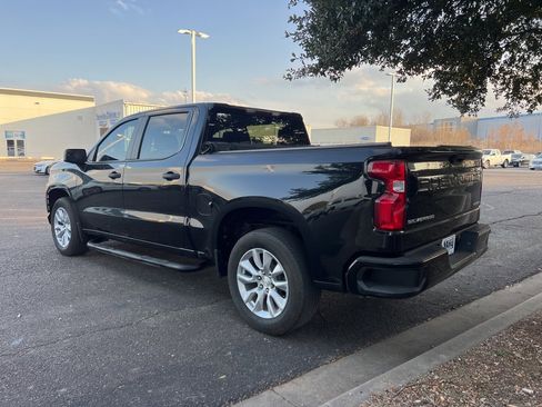 Used 2019 Chevrolet Silverado 1500 Custom w/ Infotainment Package image 5
