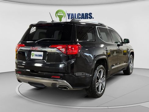 Used 2017 GMC Acadia Denali w/ Technology Package FWD image 5
