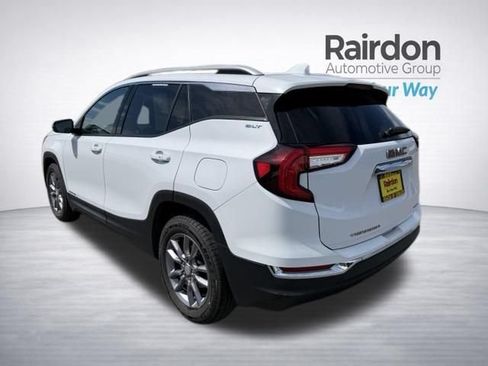 Used 2023 GMC Terrain SLT AWD/4WD image 5