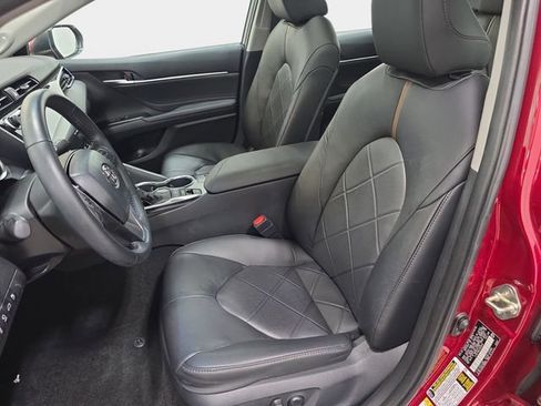 Used 2018 Toyota Camry XLE w/ Driver Assist Package FWD image 13