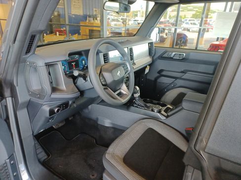 New 2025 Ford Bronco 4-Door image 10