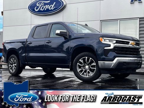 Used 2023 Chevrolet Silverado 1500 LT image 1