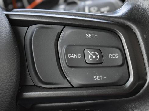Used 2022 Jeep Wrangler Unlimited Sport AWD/4WD image 18
