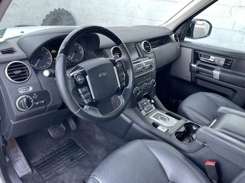 Used 2016 Land Rover LR4 HSE LUX image 13