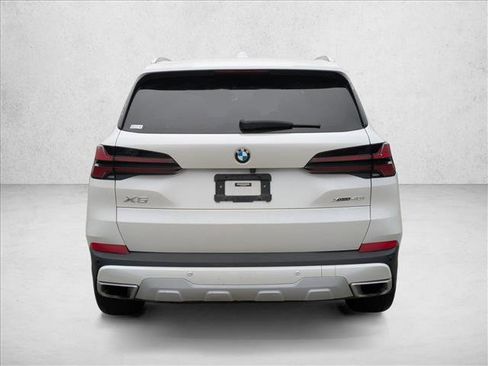 Used 2024 BMW X5 xDrive40i w/ Parking Assistance Package image 6