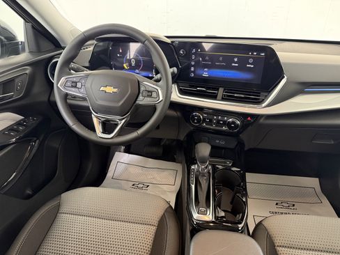 New 2026 Chevrolet Trax LT w/ LT Convenience Package image 17