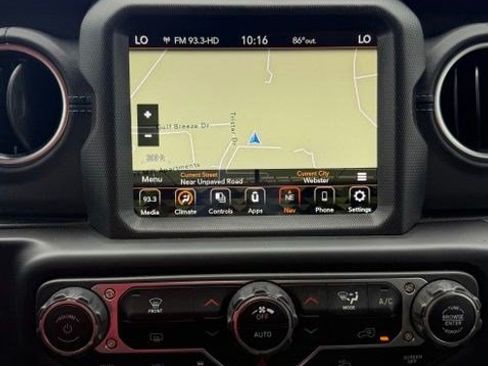 Used 2023 Jeep Wrangler Unlimited Rubicon 4xe w/ Steel Bumper Group AWD/4WD image 8