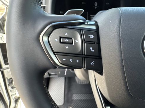 New 2025 Lexus LX 700h Overtrail image 32