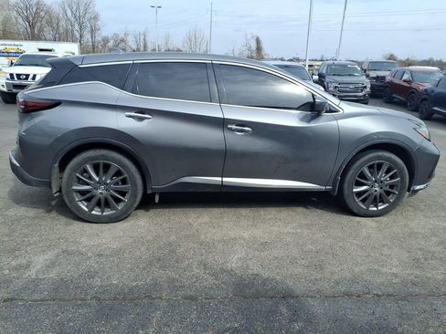 Used 2021 Nissan Murano SV w/ SV Special Edition Package image 2