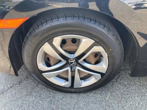 Used 2018 Honda Civic LX image 30