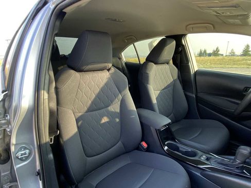 Used 2022 Toyota Corolla LE image 17