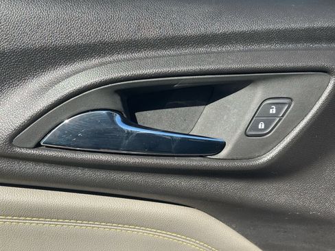 Used 2025 Chevrolet Trax ACTIV image 15