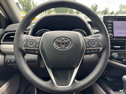 Used 2024 Toyota Camry LE w/ Convenience Package FWD image 12