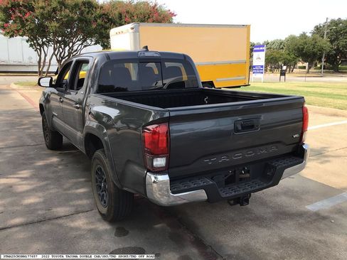 Used 2022 Toyota Tacoma SR5 RWD image 4