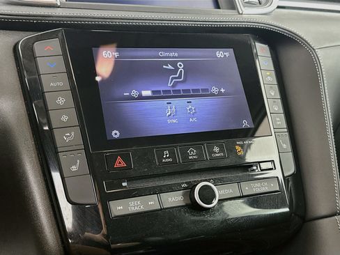 Used 2023 INFINITI QX50 Luxe AWD/4WD image 23