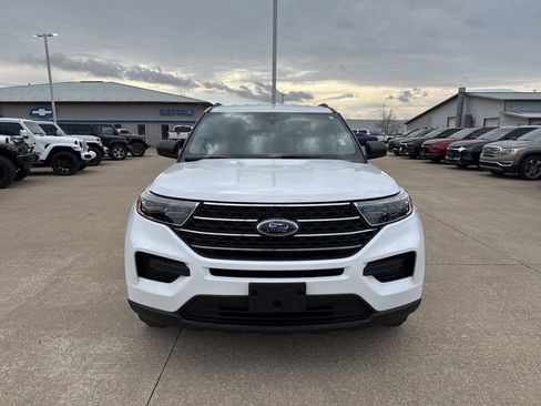 Used 2021 Ford Explorer XLT w/ Class III Trailer Tow Package image 2