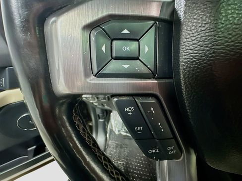 Used 2018 Ford Expedition Max Platinum AWD/4WD image 38