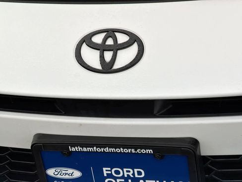 Used 2026 Toyota Camry XLE w/ Convenience Package image 12