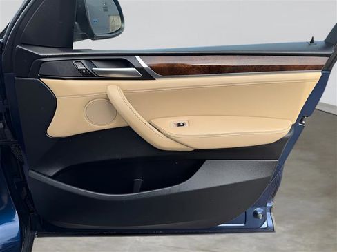 Used 2017 BMW X3 xDrive28i image 33