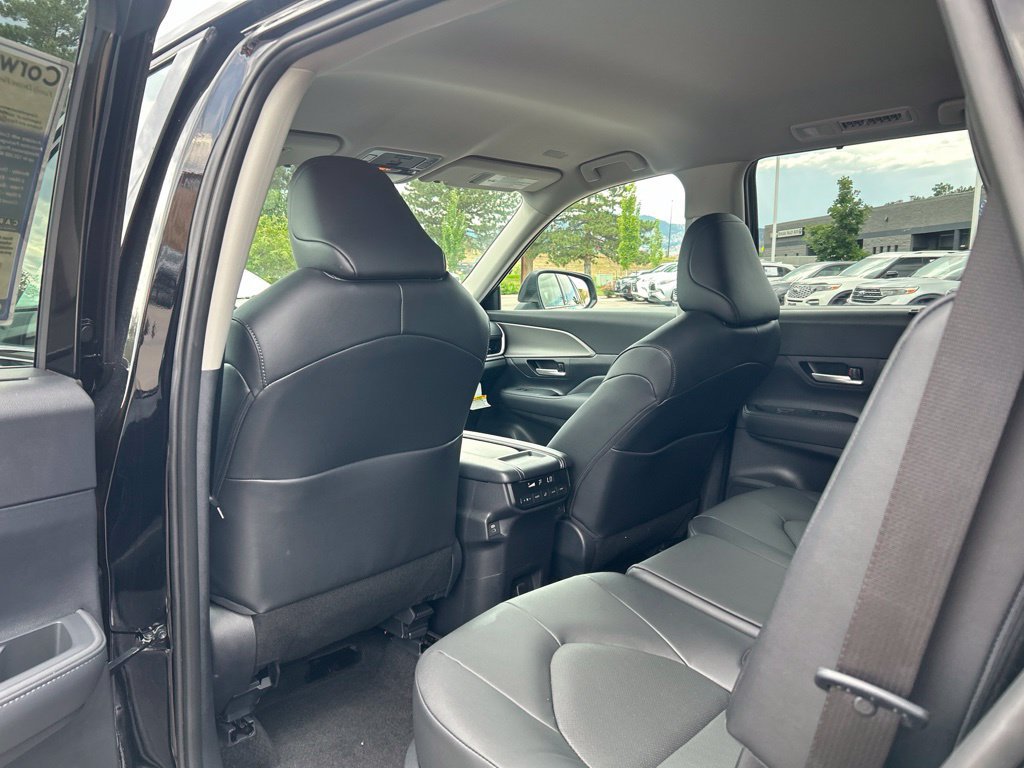 Used 2026 Toyota Grand Highlander FWD image 20