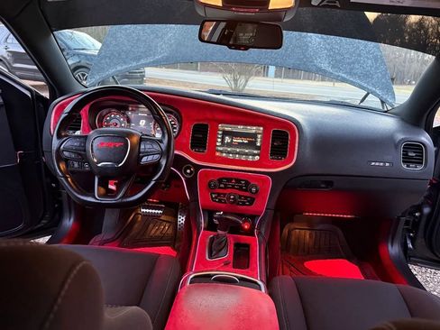 Used 2022 Dodge Charger Scat Pack image 4