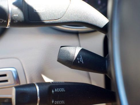 Used 2015 Mercedes-Benz C 300 4MATIC Sedan image 24