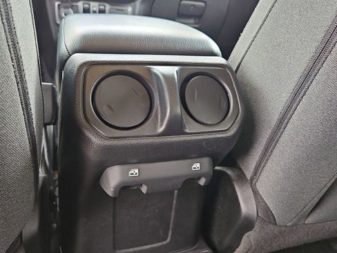 Used 2024 Jeep Wrangler Unlimited Sport AWD/4WD image 20
