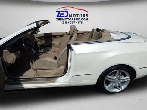 Used 2012 Mercedes-Benz E 350 Cabriolet image 34