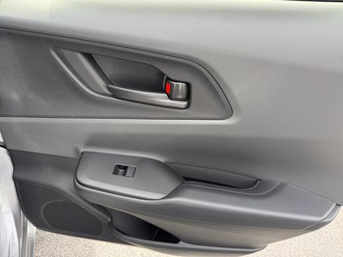 New 2026 Toyota Prius LE FWD image 20