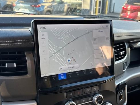 Used 2024 Ford Expedition Max XLT image 21