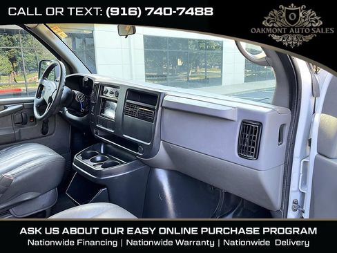 Used 2004 Chevrolet Express 1500 RWD image 12