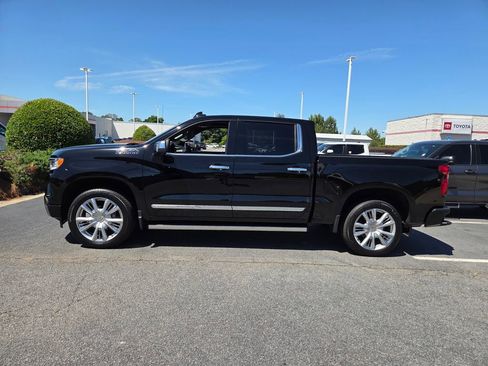 Used 2025 Chevrolet Silverado 1500 High Country AWD/4WD image 4