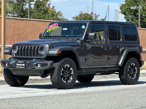 Used 2025 Jeep Wrangler Unlimited Rubicon 4xe w/ Convenience Group AWD/4WD image 8