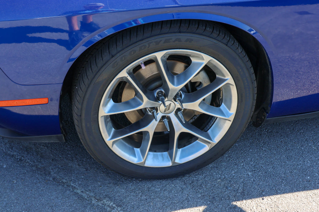Used 2022 Dodge Challenger GT w/ Driver Convenience Group RWD image 7
