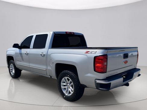 Used 2018 Chevrolet Silverado 1500 LT AWD/4WD image 4