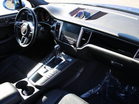 Used 2018 Porsche Macan Sport Edition image 19
