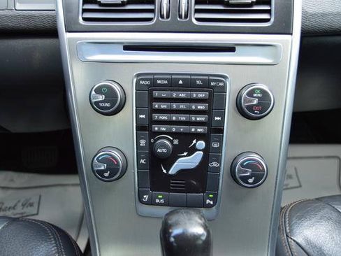 Used 2012 Volvo XC60 T6 AWD/4WD image 24