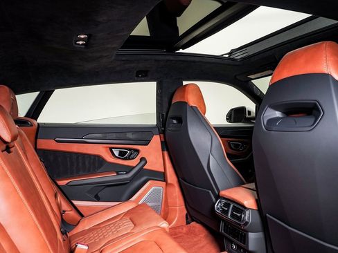 Used 2024 Lamborghini Urus S image 19