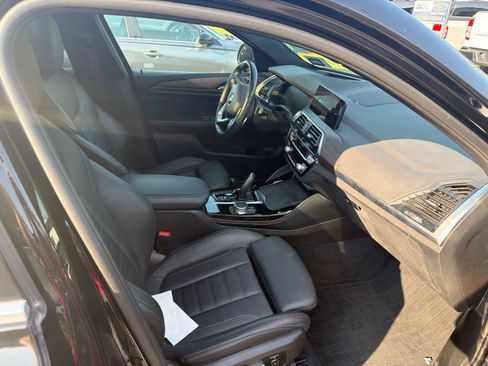 Used 2021 BMW X4 xDrive30i w/ Premium Package AWD/4WD image 3