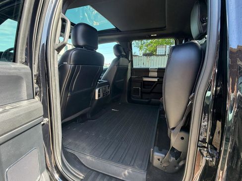 Used 2017 Ford F150 Lariat w/ Equipment Group 502A Luxury AWD/4WD image 10