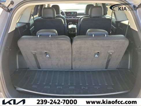 Certified 2025 Kia Sorento SX AWD/4WD image 10